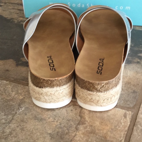 Metallic Cork Sandals - Picture 5 of 7